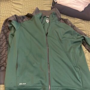Nike Men's Green Dri-FIT Jacket Large